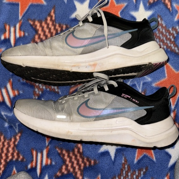 Nike sneakers - Picture 3 of 4